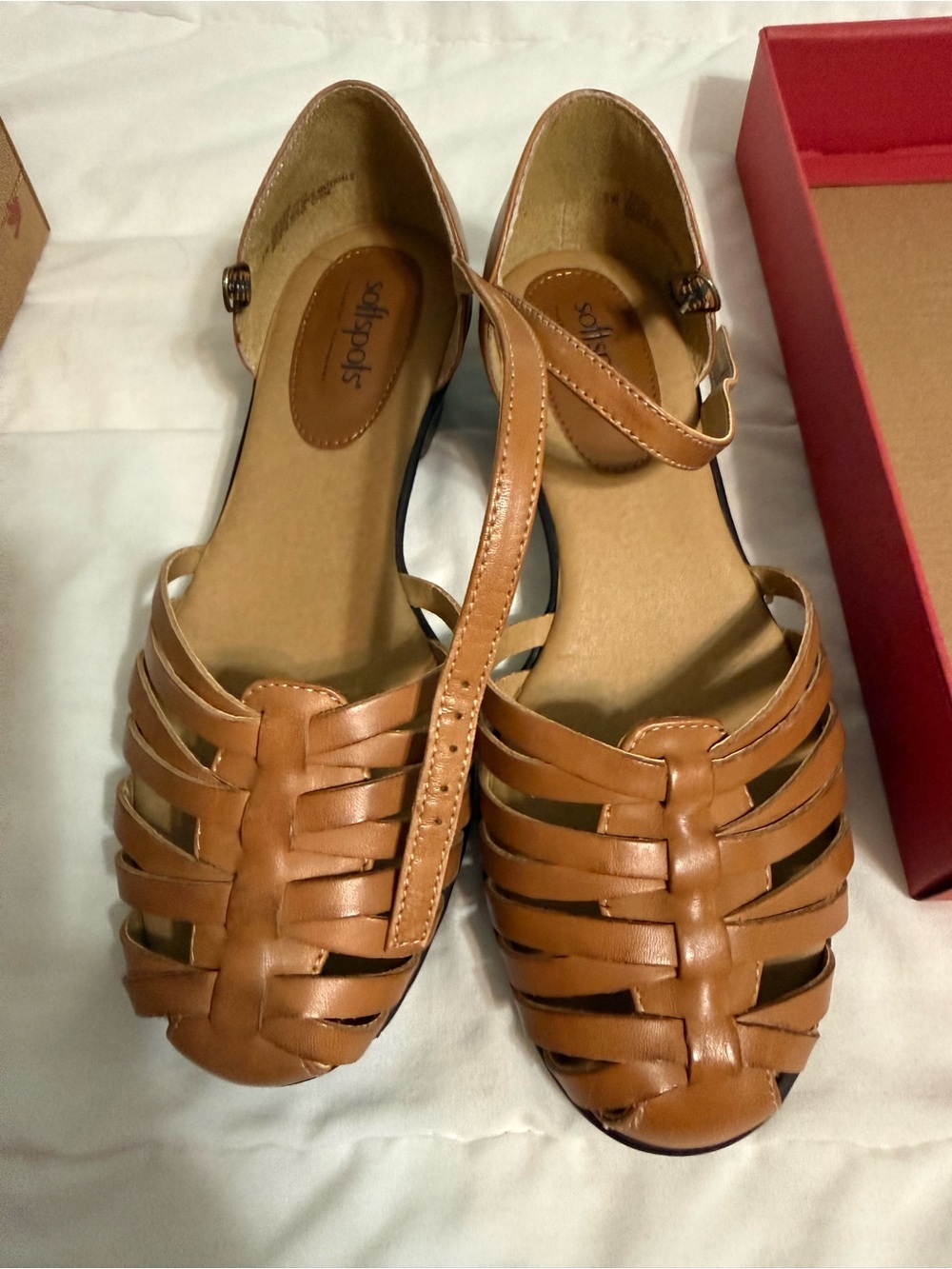 Softspots Tan Leather Ankle-Strap Sandals- NEW size 8 Wide .